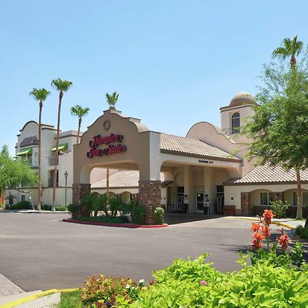 Hampton Inn & Suites Phoenix/Scottsdale Exterior photo