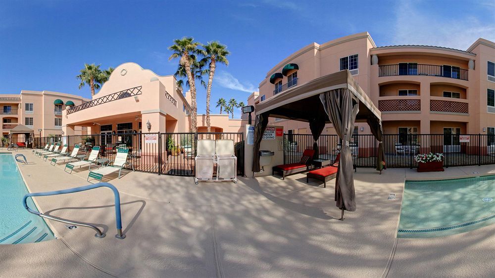 Hampton Inn & Suites Phoenix/Scottsdale Exterior photo